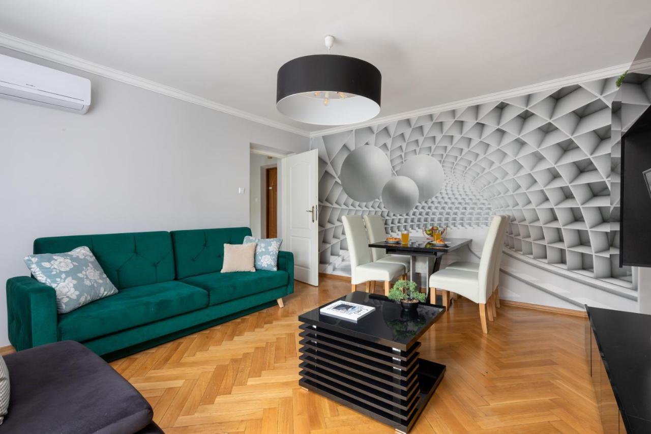 Rent Like Home - Hoza 38 Warschau Exterior foto